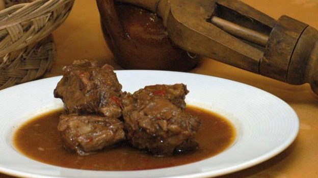Rabo de toro guisado